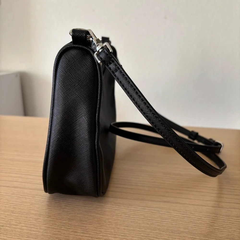 Forever 21 Black Crossbody Bag Purse Small Compact Size With Adjustable Strap